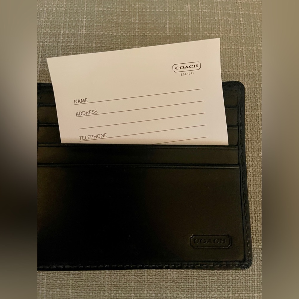 Coach Men’s Black Bifold Wallet NWOT